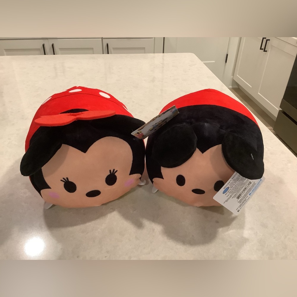 MICKEY AND MINNIE MOUSE LARGE TSUM TSUMS